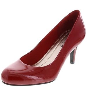 Red patent 2-inch heel Comfort Plus by Predictions